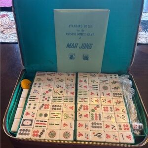 Classic Mahjong Set with Case - Multicolor